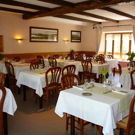 Hotel Des Voyageurs Saint Chely d'Aubrac Bagian luar foto