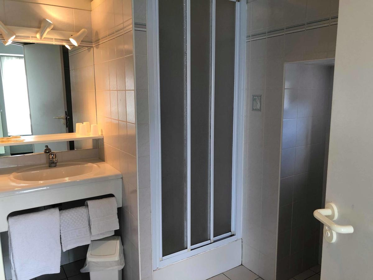 Hotel Des Voyageurs Saint Chely d'Aubrac Bagian luar foto