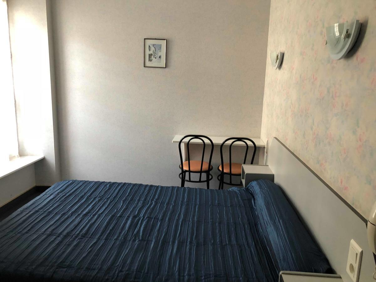 Hotel Des Voyageurs Saint Chely d'Aubrac Bagian luar foto